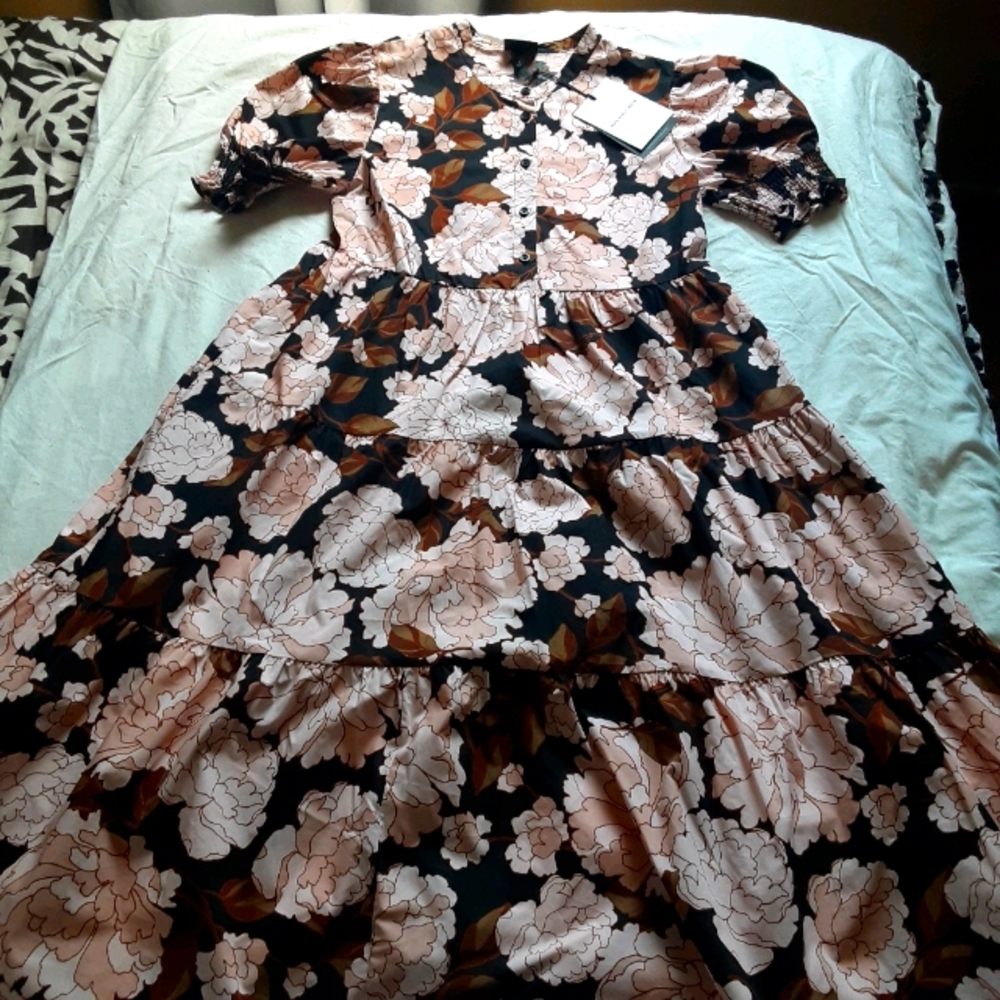 Who what wear puffy sleeve floral dress